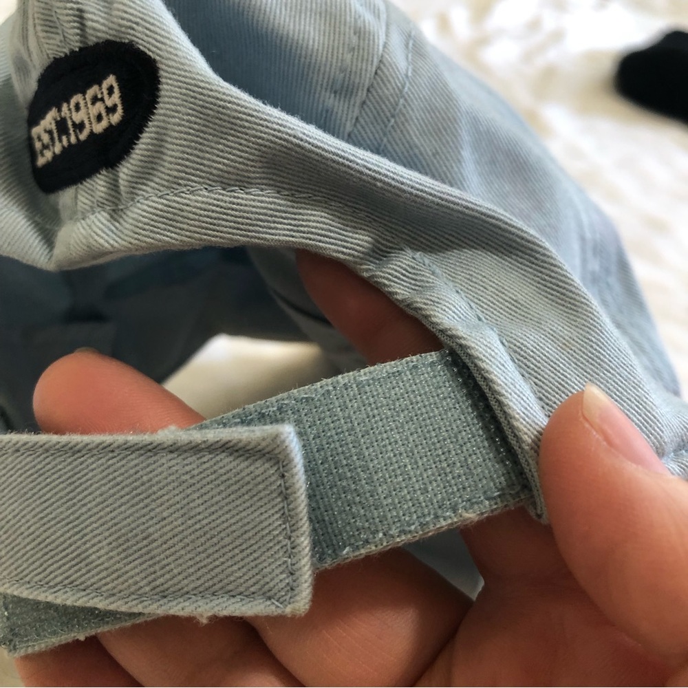 🔴Gap sky blue and white and dark blue logo boys hat size small - Picture 9 of 10